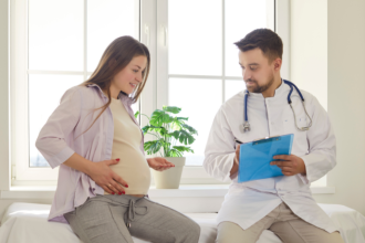 Dra. Thaline Neves explica como a medicina fetal e o diagnóstico precoce são fundamentais para prevenir complicações graves na gestação.