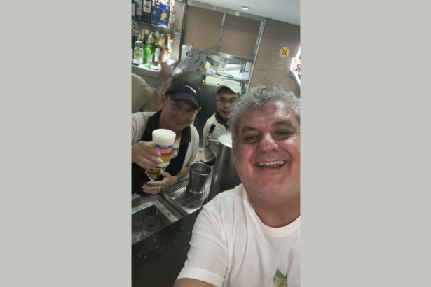 Leonardo Rocha de Almeida Abreu convida você a explorar os mercados europeus onde história e sabor se encontram.