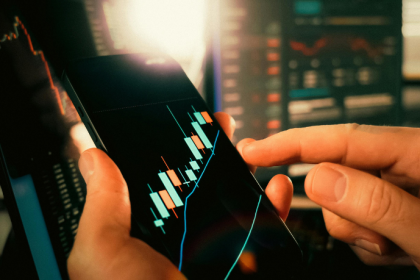 Francisco Gonçalves Perez analisa como a economia global pós-crise revela setores mais resilientes e preparados para liderar a próxima onda de crescimento.