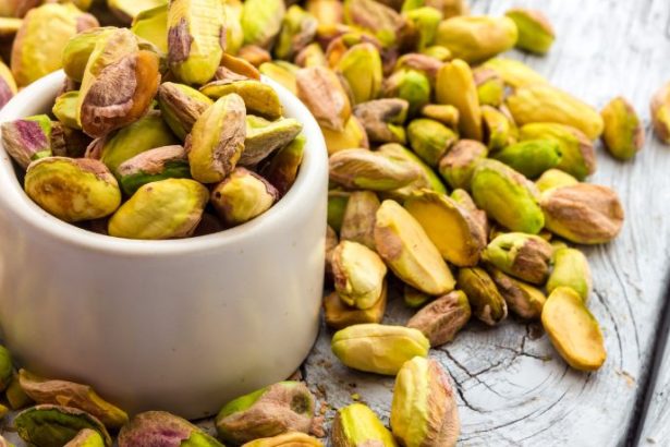 Pistache: Guia Completo de Benefícios, Consumo Ideal e Dicas para Incluir no Dia a Dia