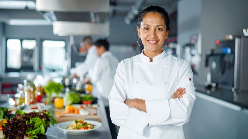 Mulheres no Comando: A Influência Crescente de Chefs na Gastronomia Brasileira