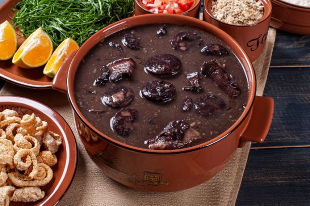 O Fenômeno da Feijoada no Inverno e o Impacto no Mercado de Alimentação Regional