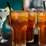 Drinks sem álcool conquistam bares e restaurantes em 2026: a tendência que está redefinindo o mercado de bebidas