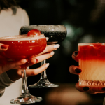 Coquetéis prontos ganham força no Brasil e reduzem espaço da cerveja tradicional