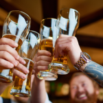 Spritz ganha nova aposta no Brasil: por que a bebida italiana está conquistando o happy hour dos brasileiros